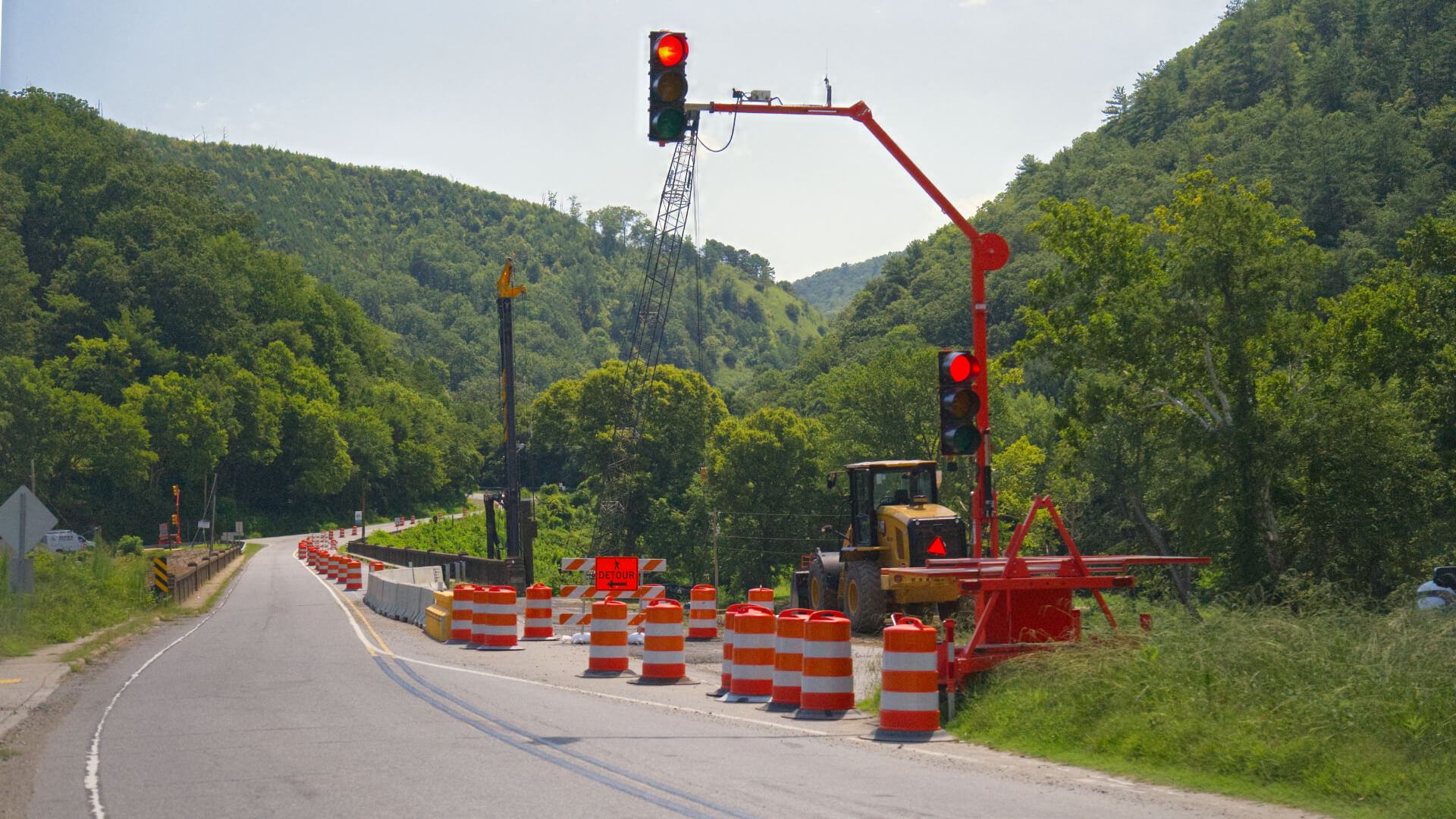Expect Traffic Delays and Congestion Through 2028: US 25/70 Bridge Construction in Hot Springs